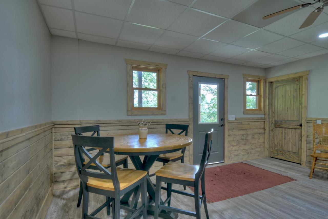 Hawks Hideaway - Cuddleup Villa Mashburn Mill Exterior photo